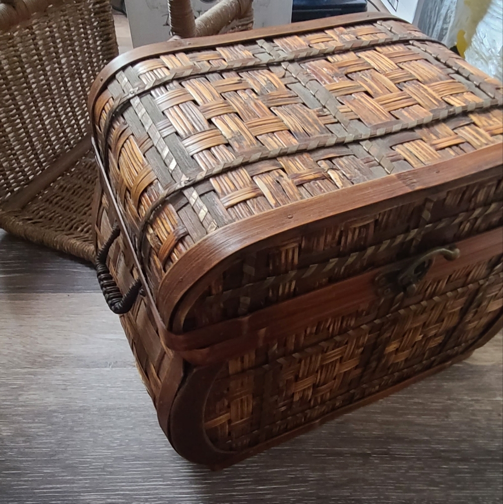 Brown Accent Basket Storage Bin
